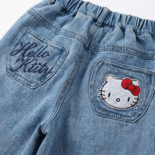 Asa – Hello Kitty Jeans