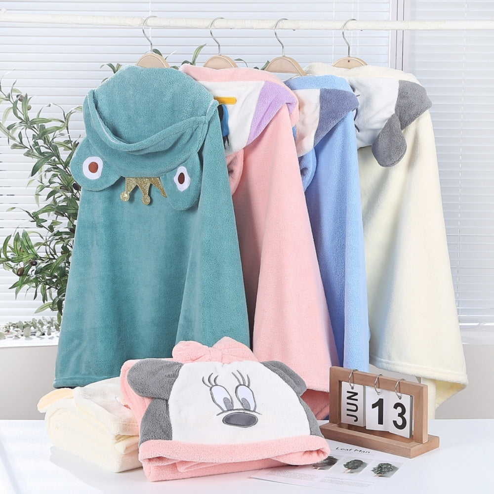 SnuggleHood – Geborduurde Babybadcape