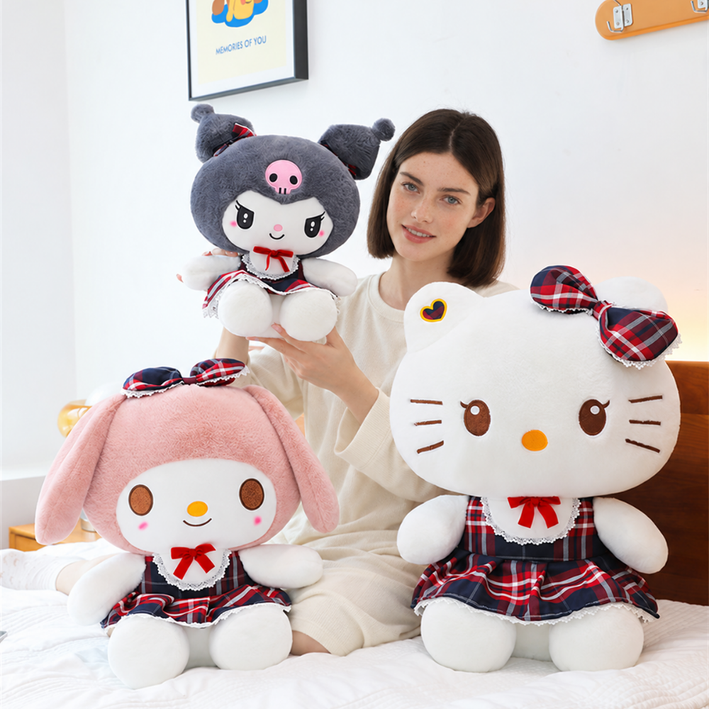SchoolCuddle – Peluche Douce en Forme de Personnage