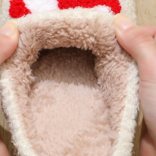 PluisStep – Pluizige Pantoffels met Speelse Motieven