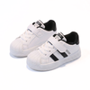 LittleTracks – Witte Antislip Sneakers Kinderschoenen Buiten