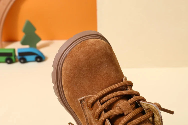 SuedeStride™ – Kinderlaarzen van Suède – Stijlvol & Duurzaam