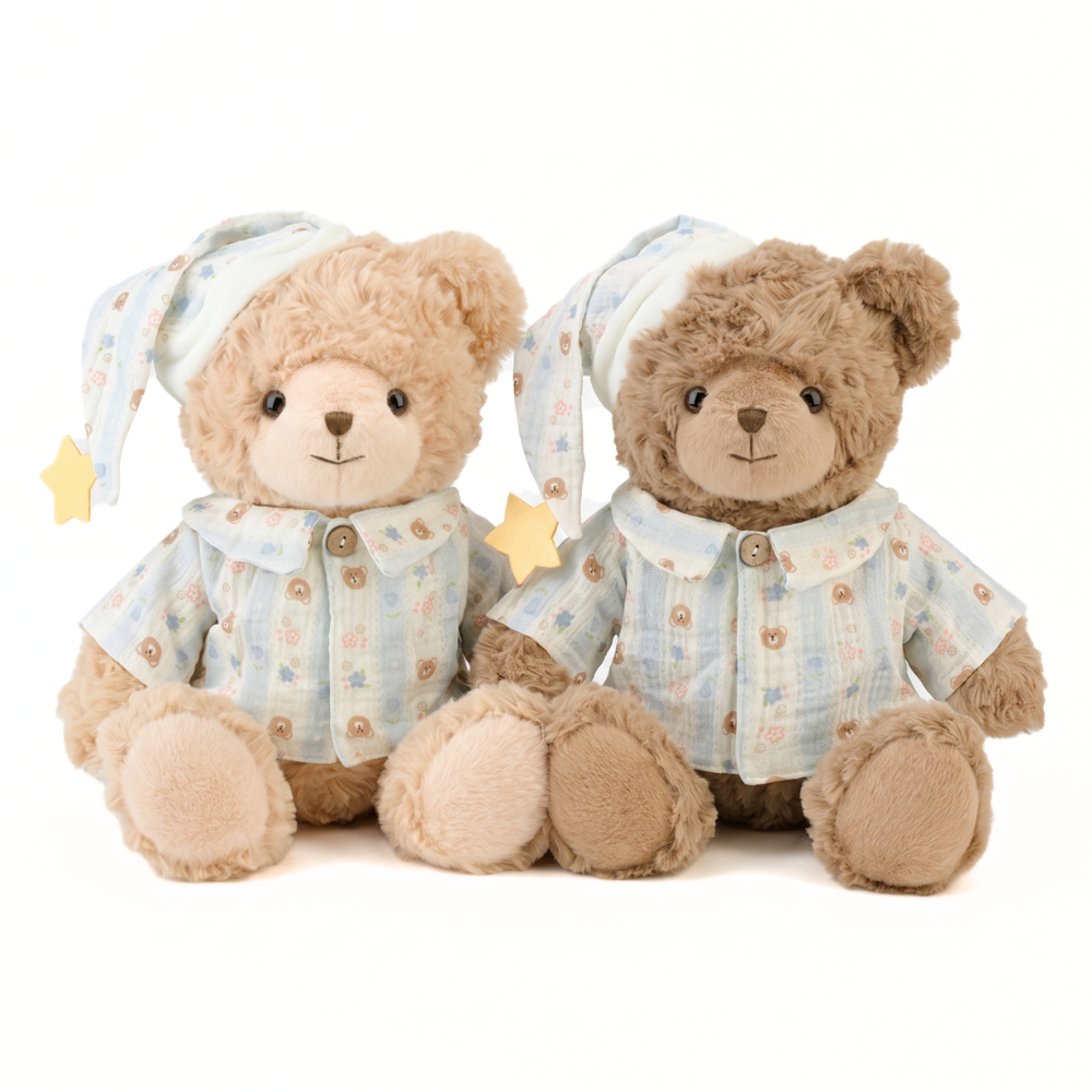 TeddyMia – Zachte Teddybeer in Gestreepte Pyjama