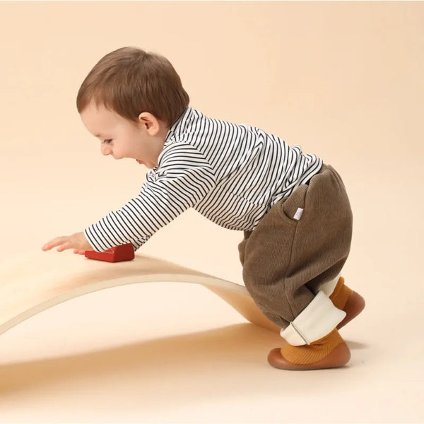 LittleGrip™ – Warme Antislip Peutersokken & Baby Schoenen