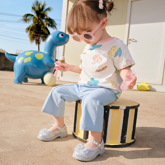 GlitterStep – Glanzende Klittenbandschoenen voor Kinderen