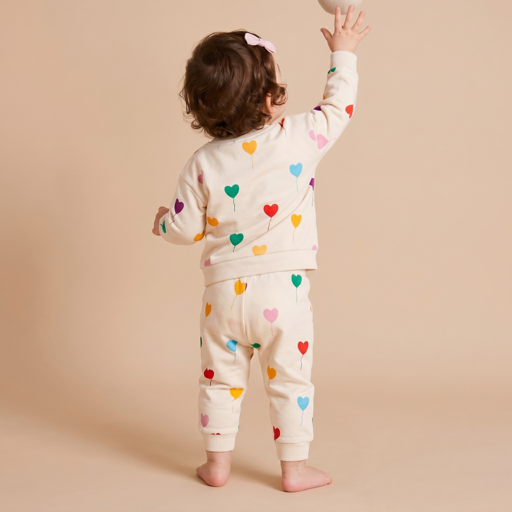 CozyHearts – Baby Trainingspak met Hartjesprint