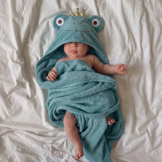 SnuggleHood – Geborduurde Babybadcape