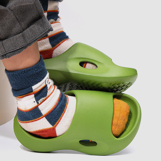 AquaDrain – Sneldrogende Badkamer Slippers