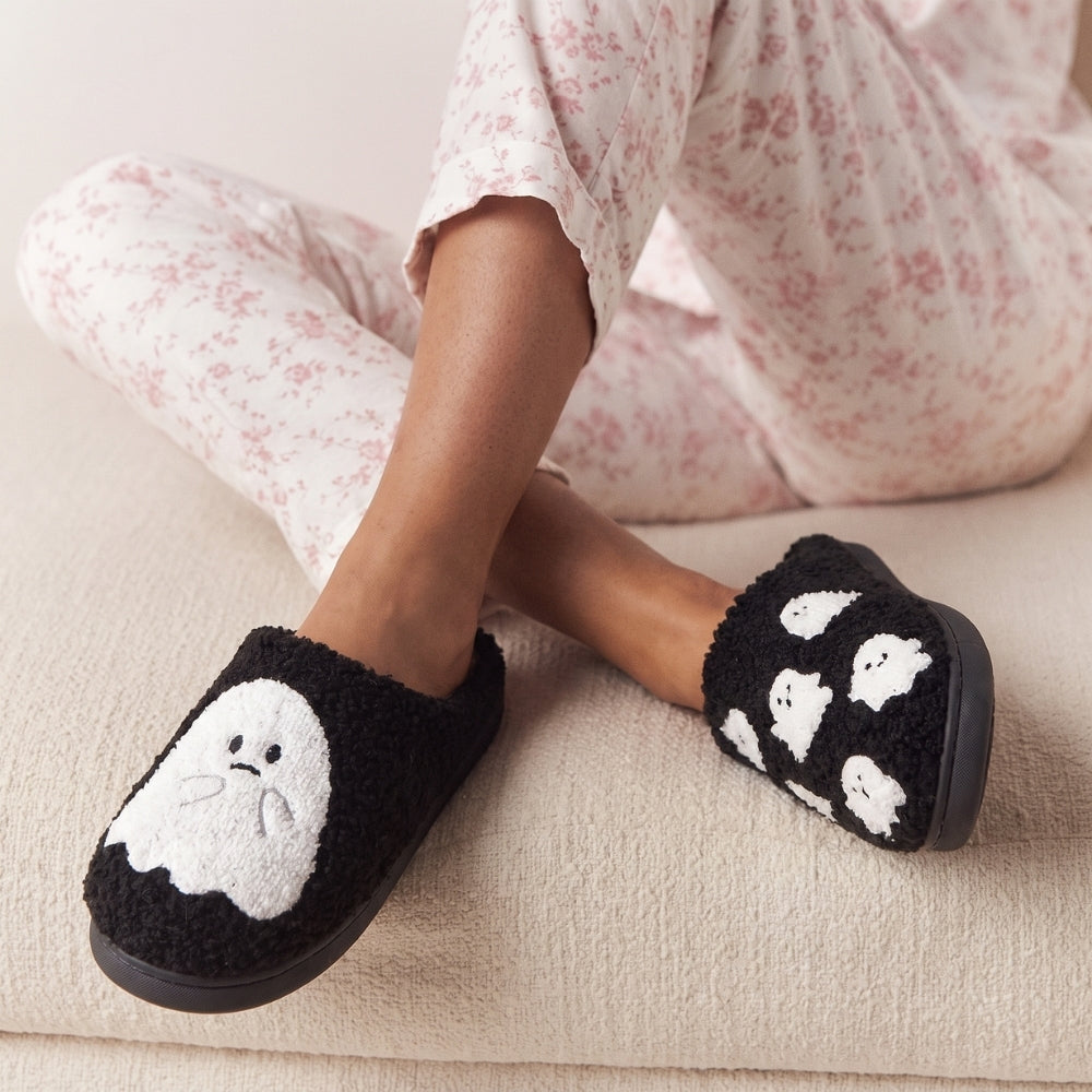 GhostStep – Warme Pantoffels met Spookdesign