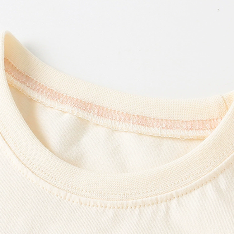 Aina – Regenboog Karakter T-shirt