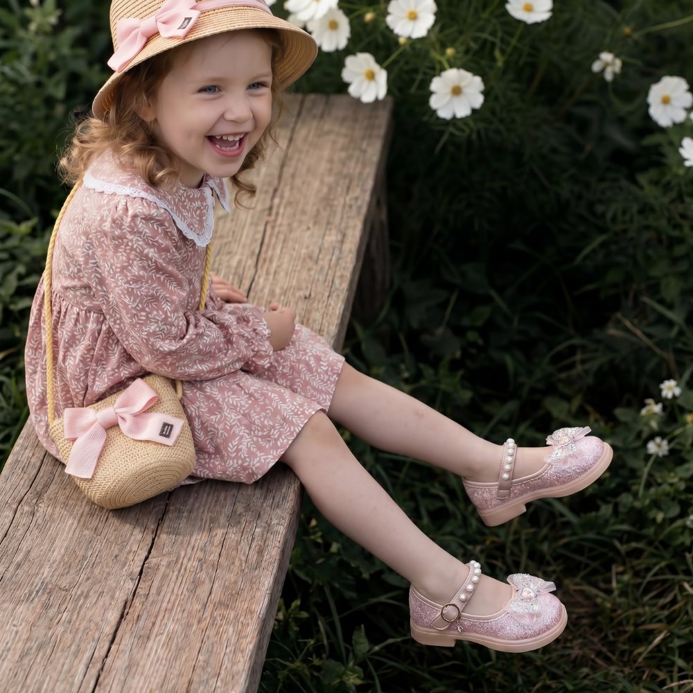 GlitterStep – Glanzende Klittenbandschoenen voor Kinderen
