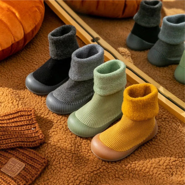 LittleGrip™ – Warme Antislip Peutersokken & Baby Schoenen