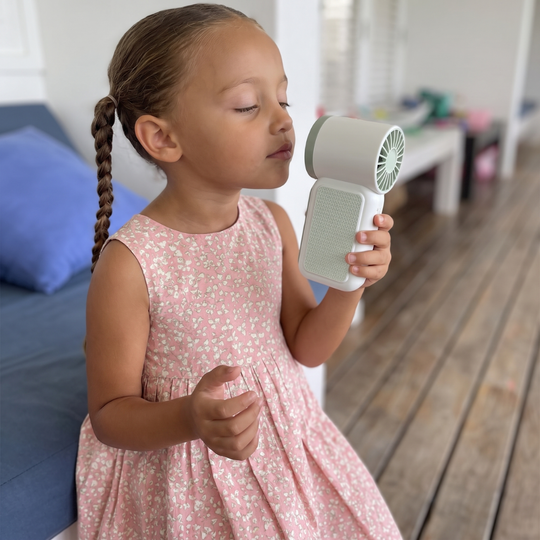TurboBreeze – 3000mAh Mini Handventilator met Digitaal Display