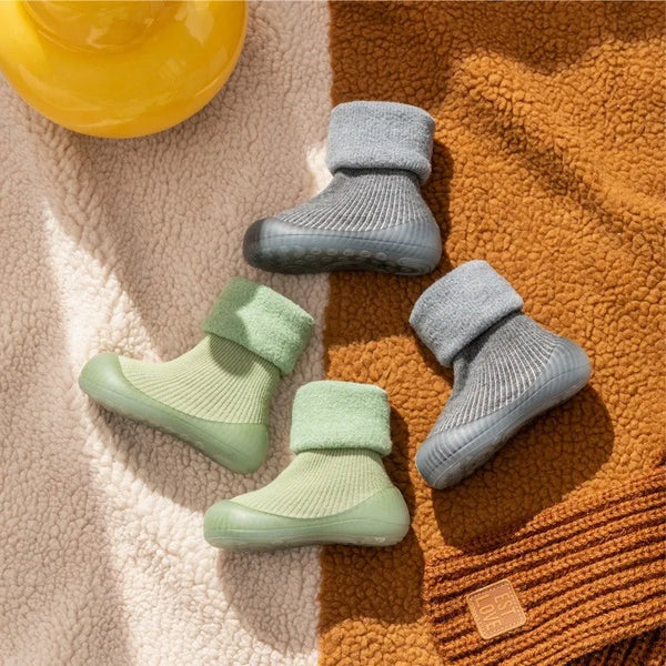 LittleGrip™ – Warme Antislip Peutersokken & Baby Schoenen