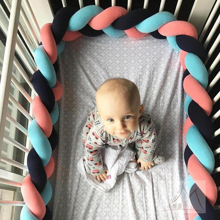 DreamWeave™ – Handgeweven Baby Bumper