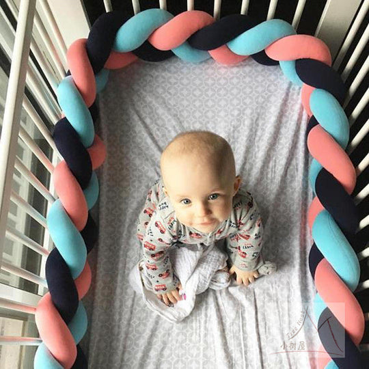 DreamWeave™ – Handgeweven Baby Bumper