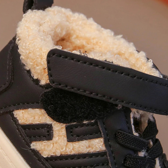 WarmStep™ – Warm & Antislip Winter Sneakers voor Kinderen
