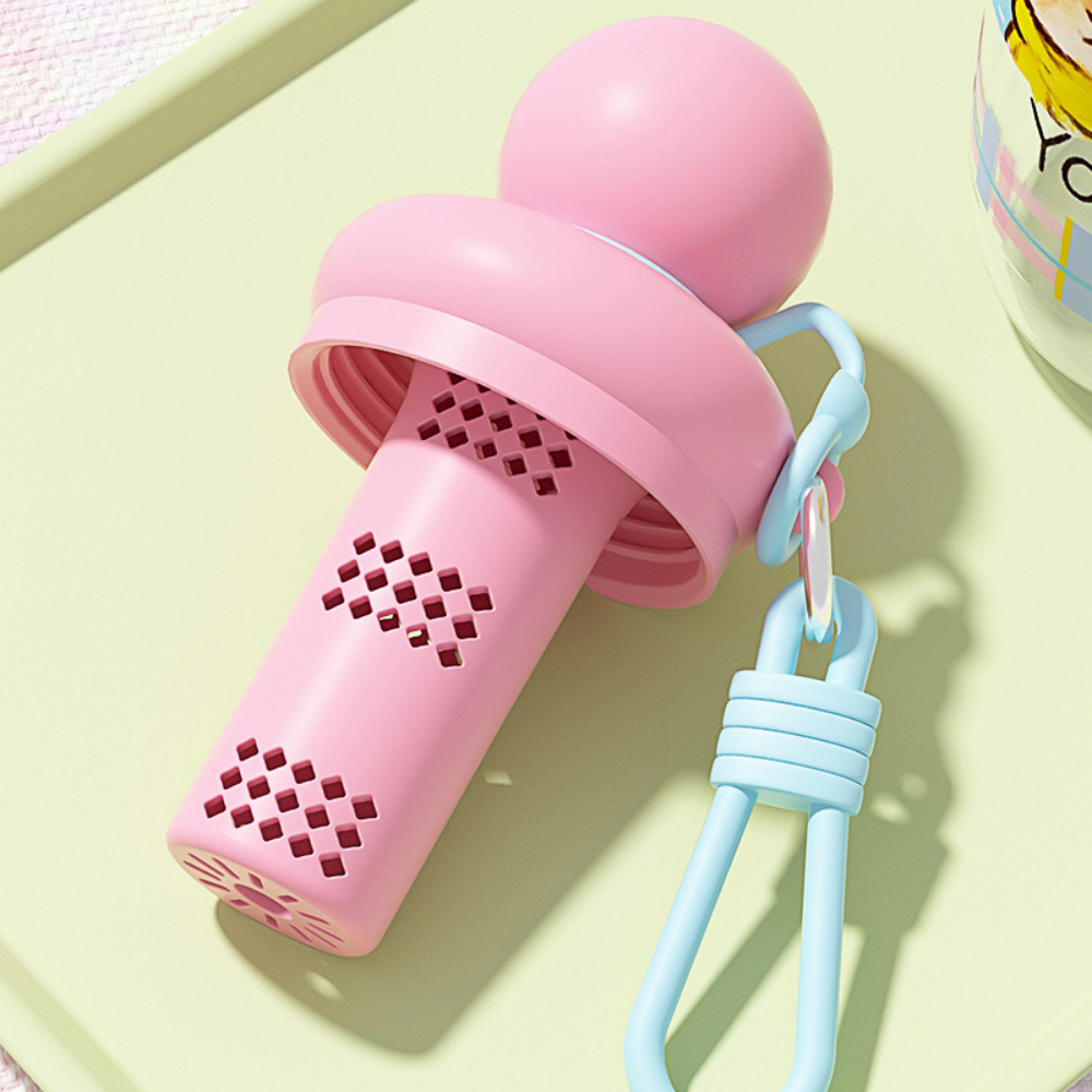 CuteFlow – Cartoon Drinkfles met Filter & Draaglus (750 ml)