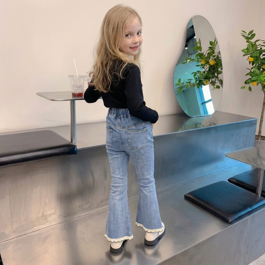 Pauline – Kant Flare Jeans