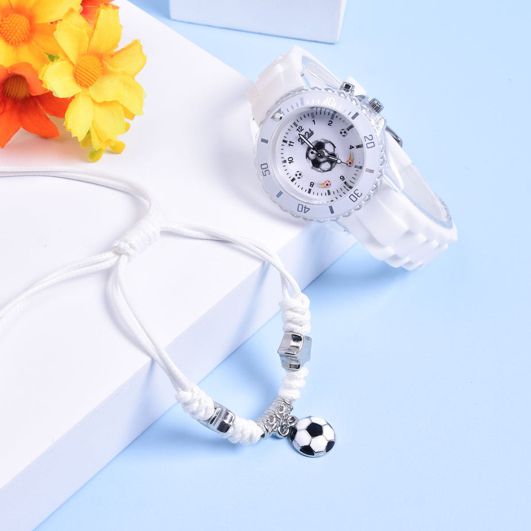 KickTime™ – Kinder Voetbalhorloge & Armband Set – LED Gloeiend Quartz