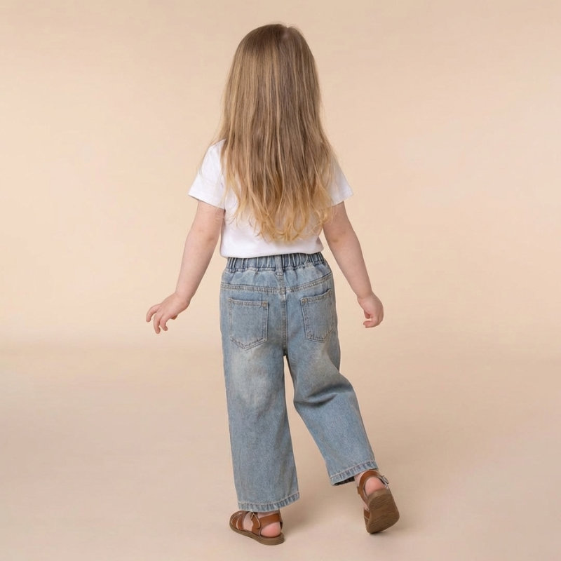 Maelle – Logo Borduur Jeans