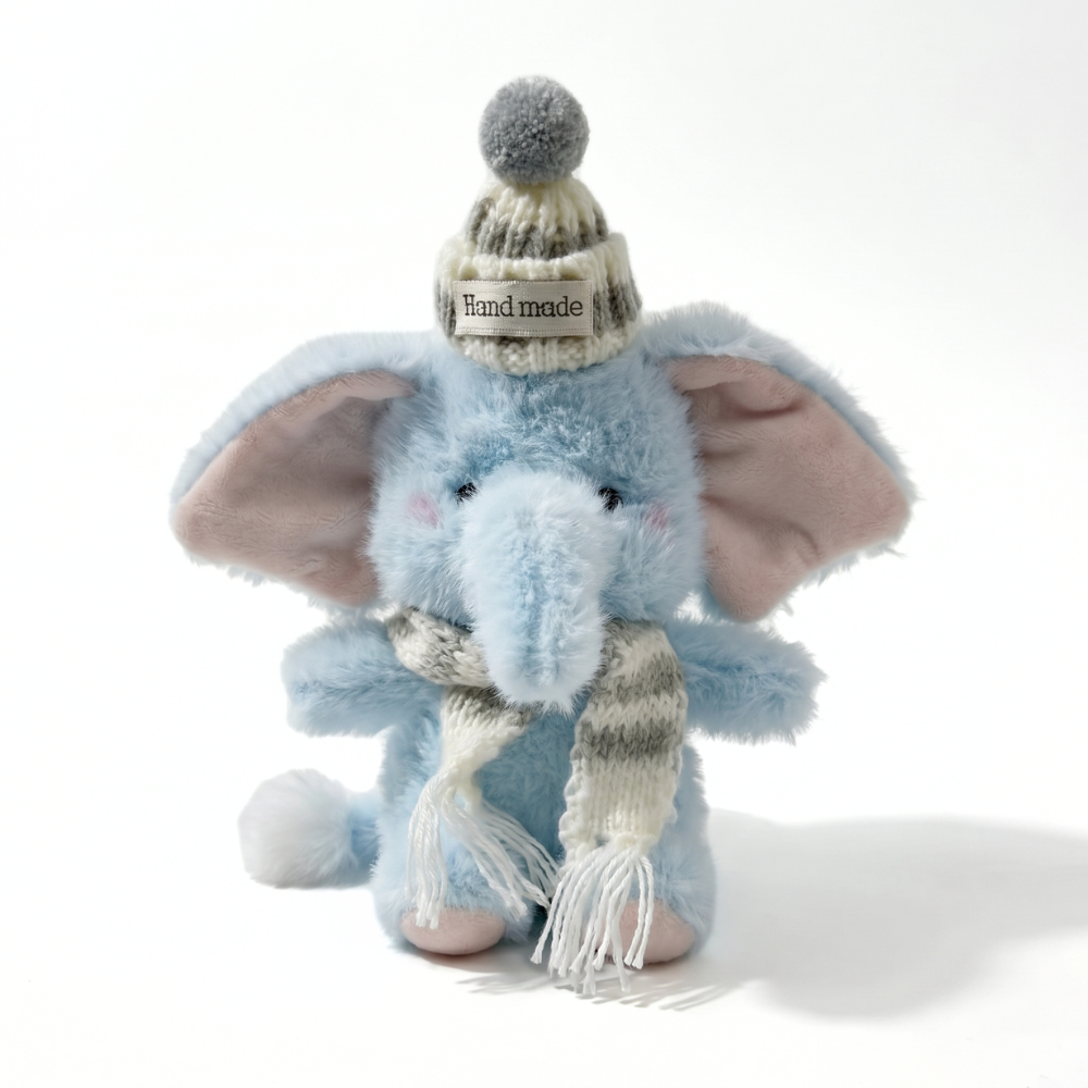 EleCuddle – Winter Olifant Knuffel Sleutelhanger