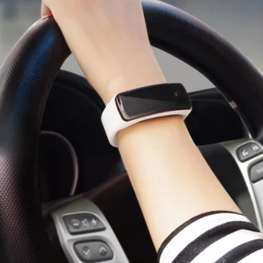 SlimPulse – Ultra Dun LED Sporthorloge met Siliconen Band