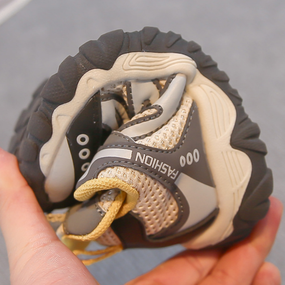 TrailFlex – Ademend Kinder Sneakers met Antislip Zool en Elastische Sluiting