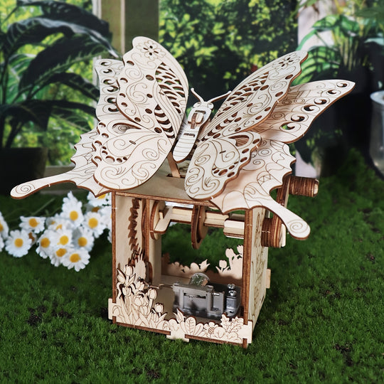 MelodyWings™ – 3D Houten Vlinder Muziekdoos met 8 Melodieën & Bloemendetails