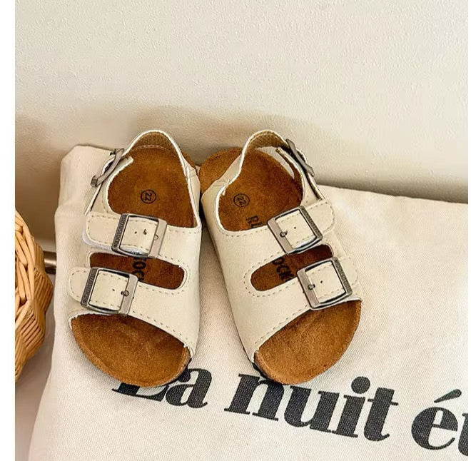 SunSteps™ – Kinderslippers voor Peuters, Lichtgewicht & Comfortabel Zomerschoeisel