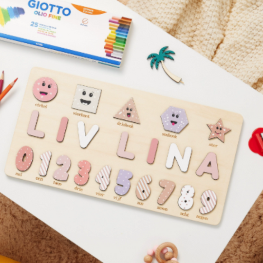 NamePuzzle – Gepersonaliseerde Houten Naampuzzel