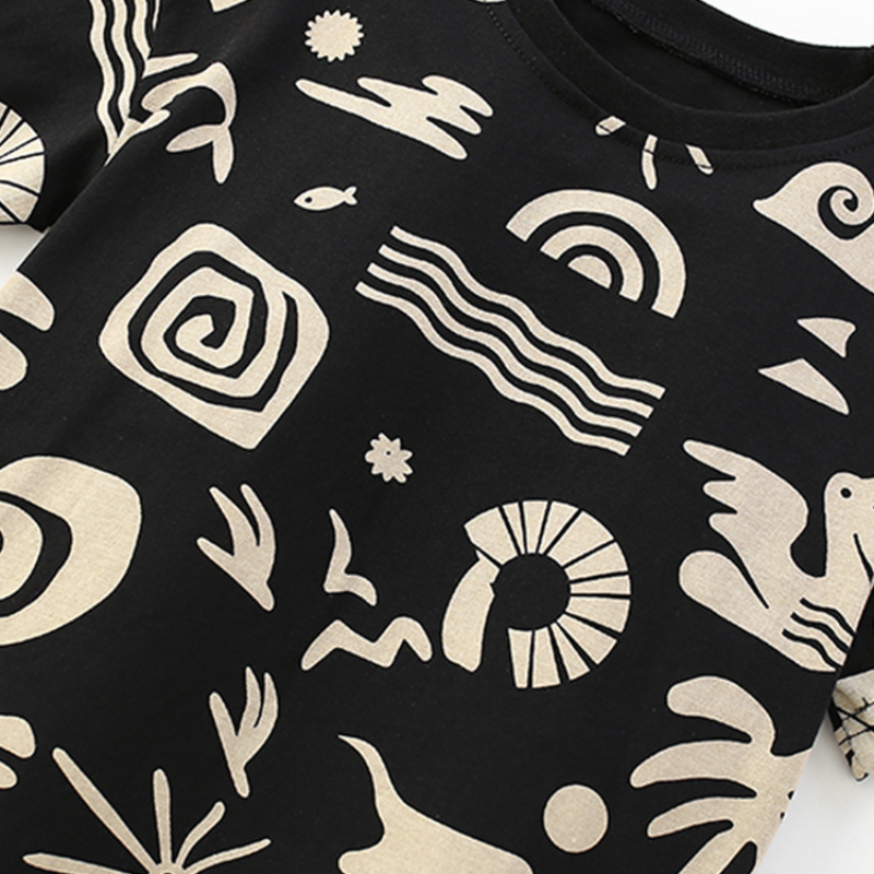 Lucas – Abstracte Zomerset