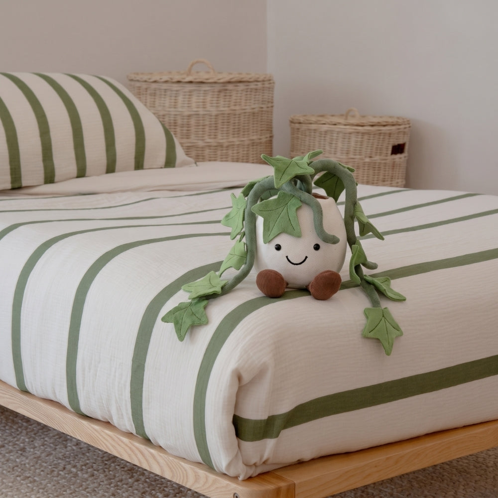 IvyCuddle – Ivy Plant Plush Toy in Pot