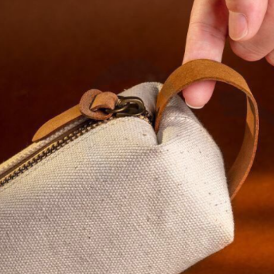 CanvasCarry – Vintage Canvas Etui met Handvat