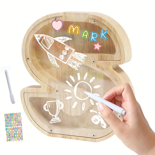 AlphaBank™ – Houten Spaarpot met Alfabet – Kleurrijk & Duurzaam