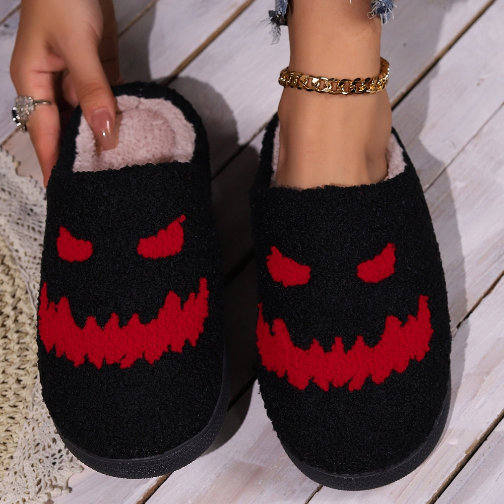 SpookStep – Pluizige Pantoffels met Halloweenmotieven