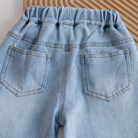 Amelia – Beer Borduur Jeans