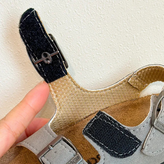 SunSteps™ – Lichtgewicht Comfortabele Kinderslippers voor Peuters