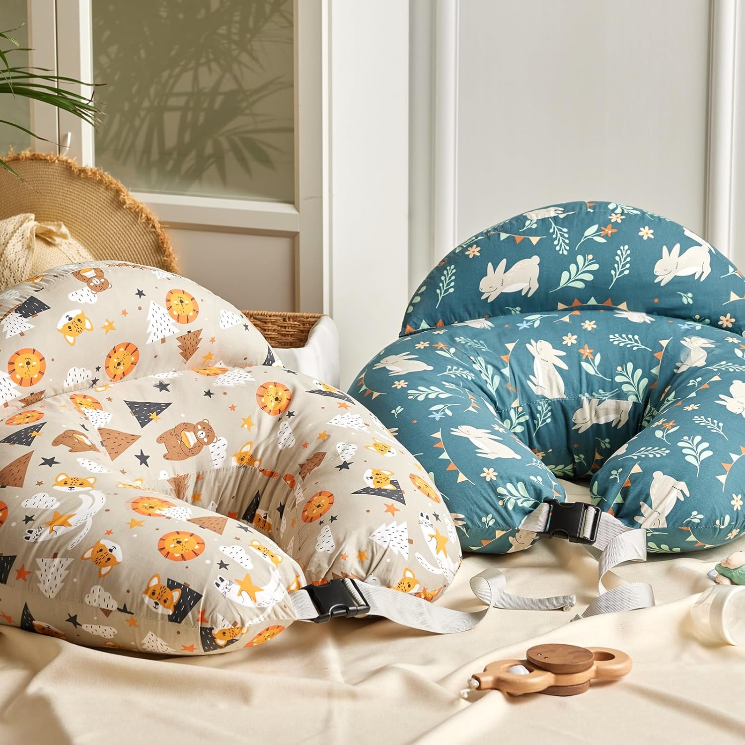 CuddleNest™ – Verstelbaar Voedingskussen met Tailleband – Comfortabele Ondersteuning voor Moeders