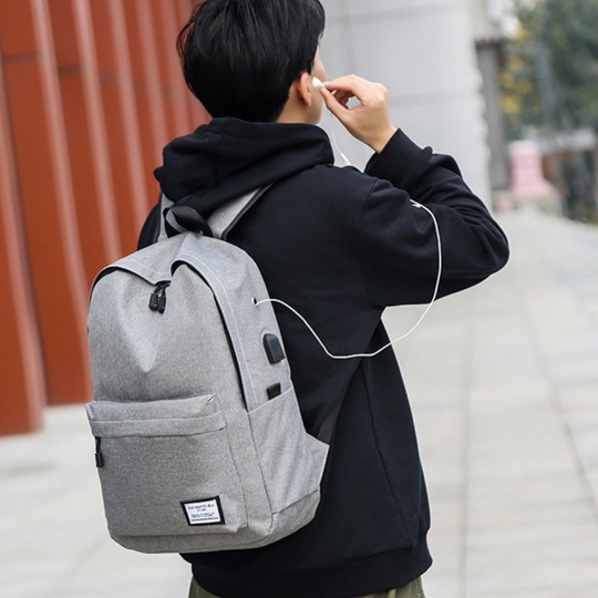 TechFlow – Laptop Rugzak voor School en Werk