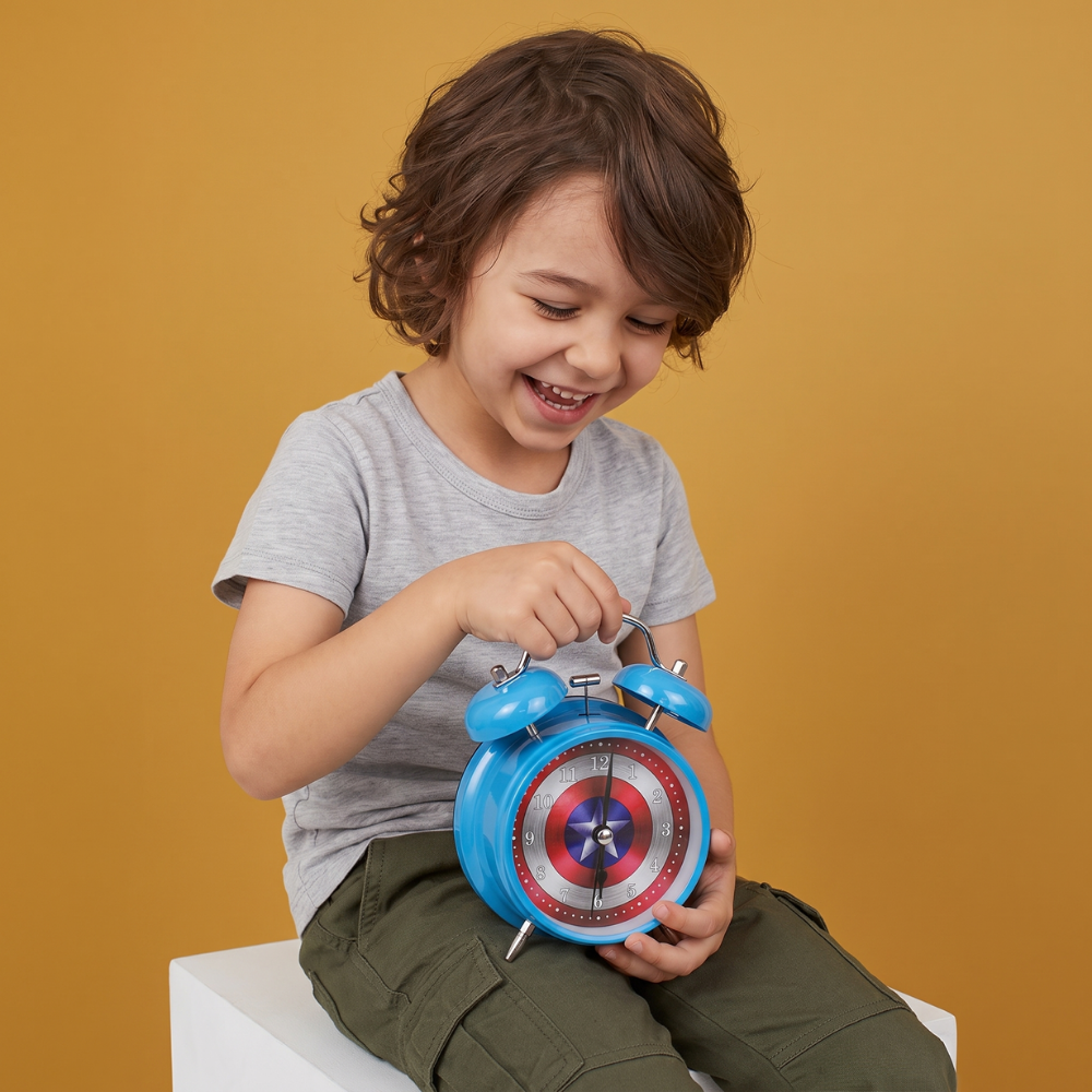 <font dir="auto" style="vertical-align: inherit;"><font dir="auto" style="vertical-align: inherit;">Nouveau réveil double cloche populaire Avengers, Spider-Man, Iron Man, Captain America, Batman pour garçons</font></font>