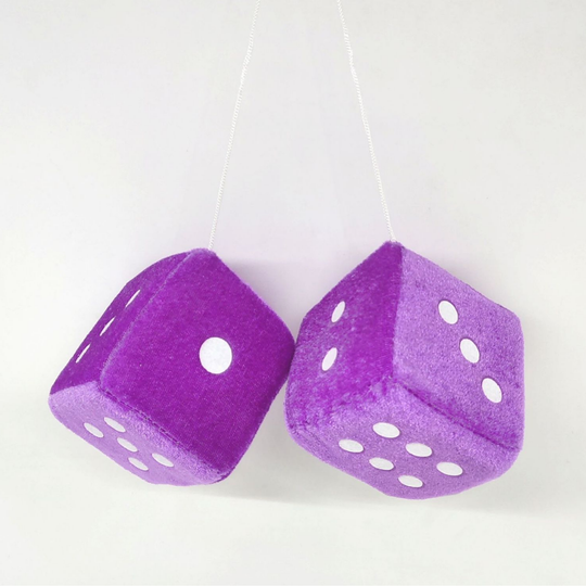 RetroDice – Pluche Dobbelstenen voor Autospiegel