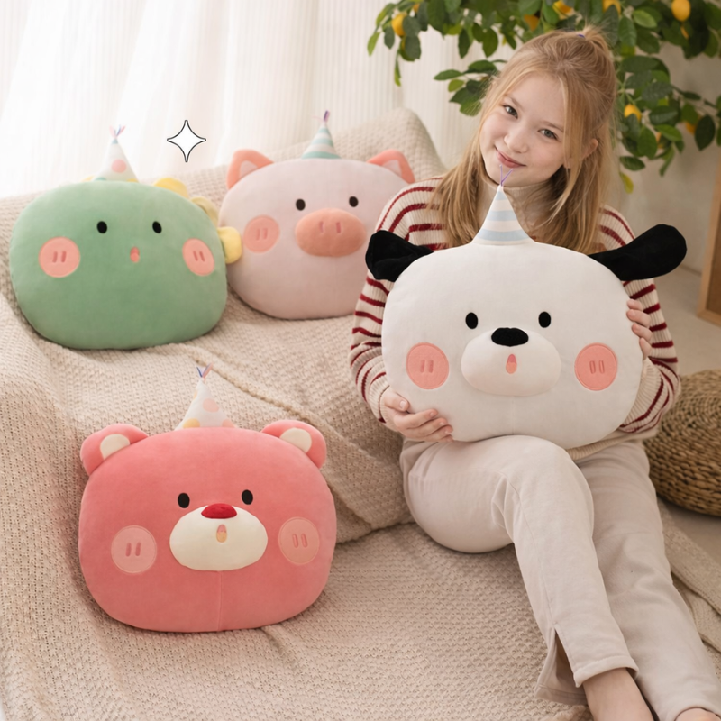 PartyPals™ – Cartoon Dieren Knuffelkussens met Feesthoed