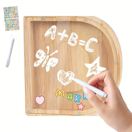 AlphaBank™ – Houten Spaarpot met Alfabet – Kleurrijk & Duurzaam