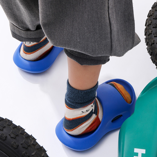 AquaDrain – Sneldrogende Badkamer Slippers
