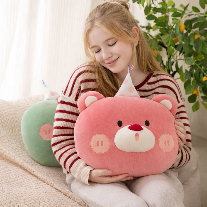 PartyPals™ – Cartoon Dieren Knuffelkussens met Feesthoed