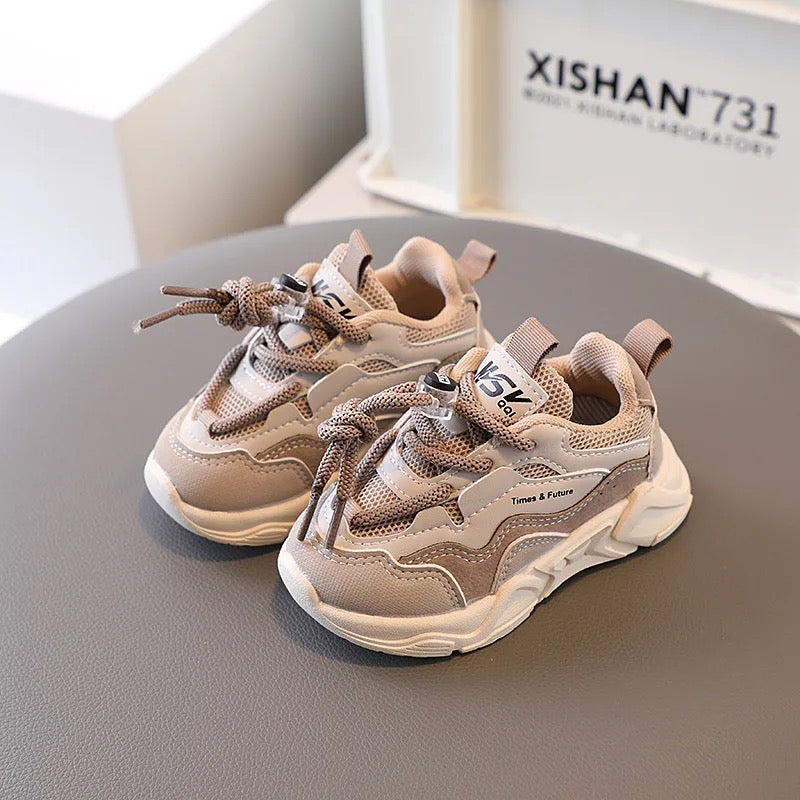 MoonWalkers™ – Lichtgewicht Sneakers met Gripzool – Kindersportschoenen