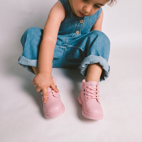 <font dir="auto" style="vertical-align: inherit;"><font dir="auto" style="vertical-align: inherit;">M 68430 Bottes polaires chaudes d'hiver pour enfants</font></font>