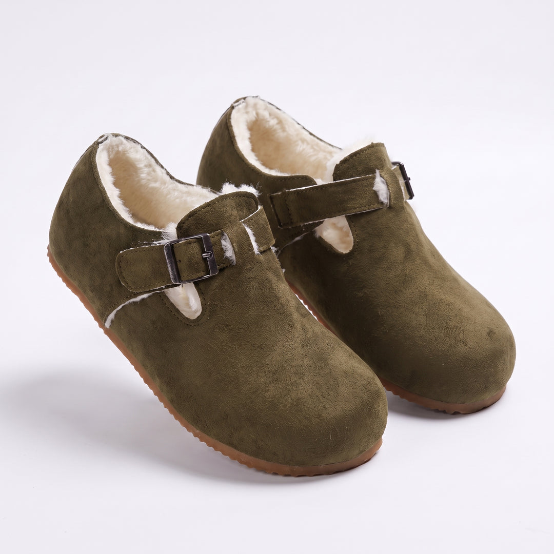 <font dir="auto" style="vertical-align: inherit;"><font dir="auto" style="vertical-align: inherit;">Z 72788 Chaussures d'hiver en fourrure pour enfants</font></font>