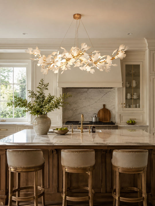 Aveline gingko kroonluchter detail goud